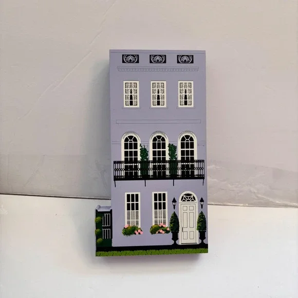 Shelia's South of Broad Lavender Charleston SC Wooden House CHS63 1997 Boxed - Picture 1 of 8